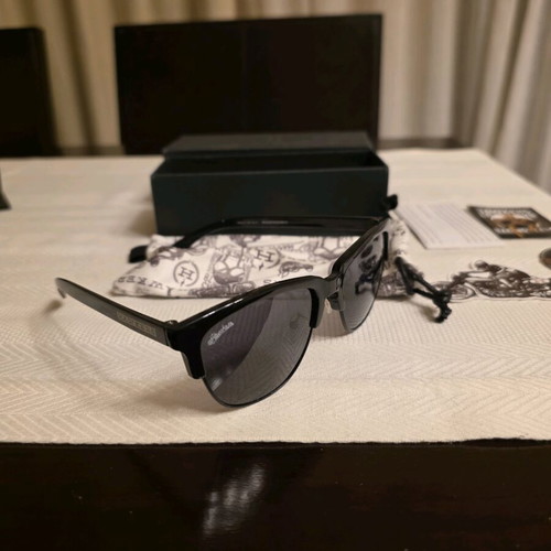 Hawkers sunglasses like new, black