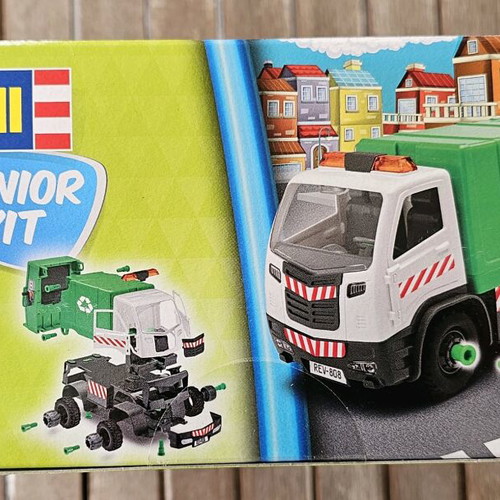 Revell Junior Kit Garbage Truck New