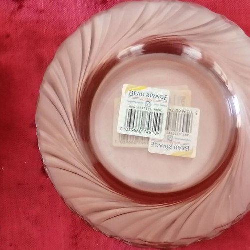 Vereco France red plates set of 12 new from 1990