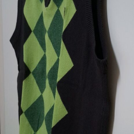 Pepe Jeans sleeveless sweater like new, brown with green pattern, size M