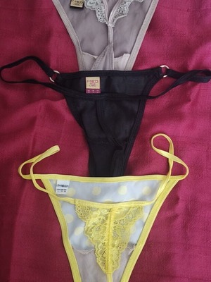 Med satin lingerie set new with two cotton lace gifts