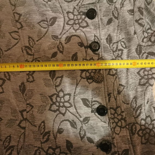 Iso Unique Edition coat like new, size L, black and grey