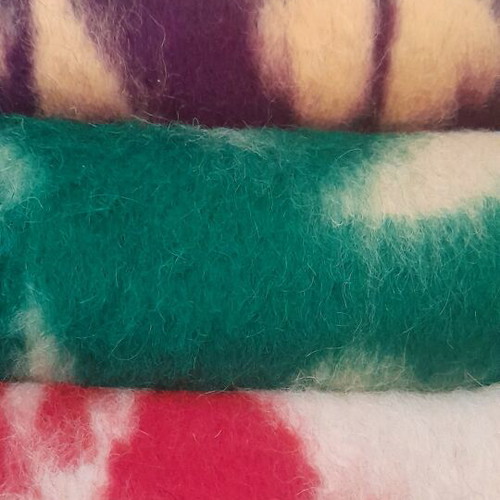 Woven blankets velentzes like new, pack of 4 pieces