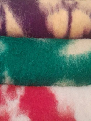 Woven blankets velentzes like new, pack of 4 pieces