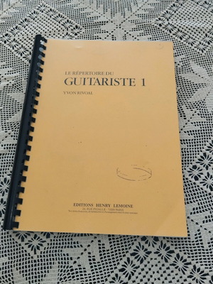 Classical Guitar Sheet Music like new, 97 pages