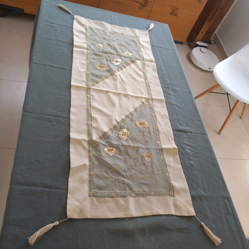 Embroidered runner new with gold thread and tassels