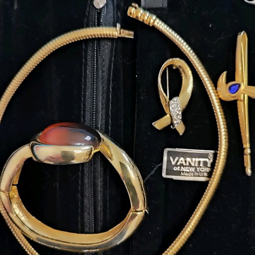 Vanity Fair set new