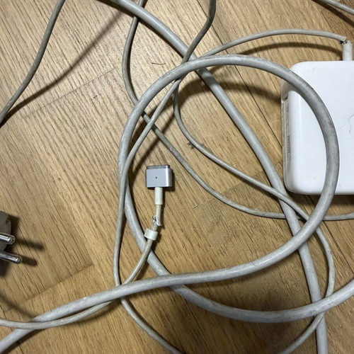 Mac charger used, for repair or collection