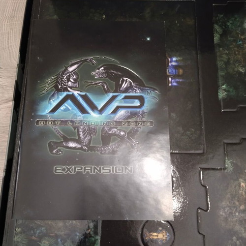 AvP Second Edition Hot Landing Zone Expansion board game new