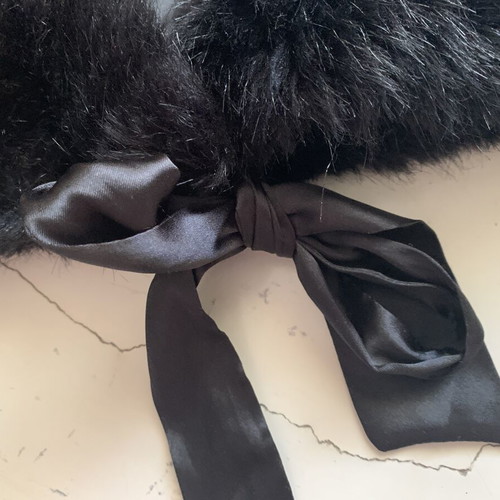Fur collar like new, black, bow tie closure, not real fur