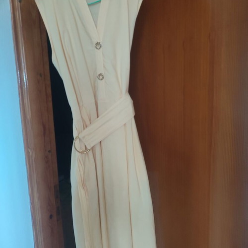Zara dress like new, yellow with gold details and pockets
