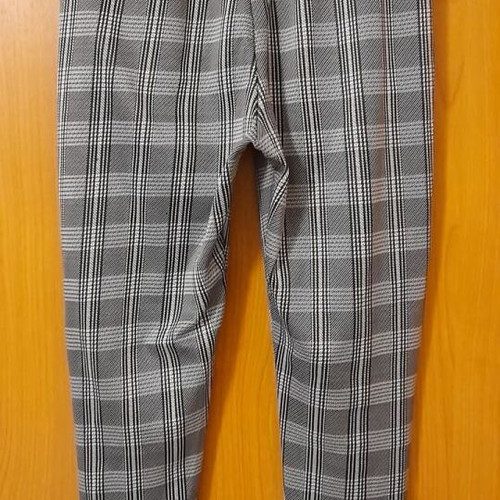 Gray checked leggings pants new, size L-XL