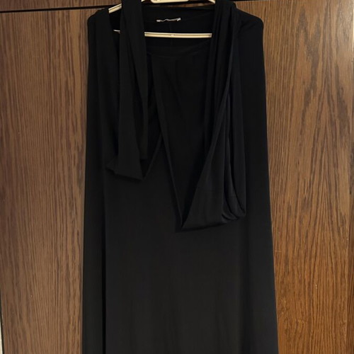 Multifunctional Black Dress size L like new, elastic fabric