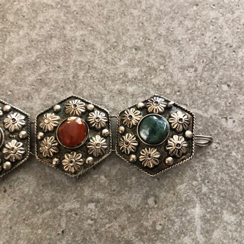 Vintage bracelet used, silver color