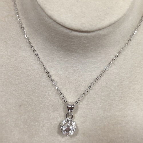 Pendant and chain 14K white gold brand new with Swarovski zirconia