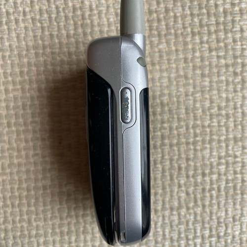 Motorola V300 used mobile phone