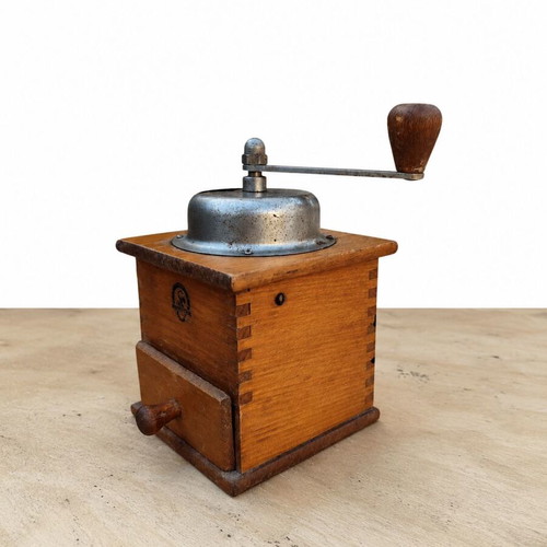 Coffee grinder vintage used, VEB Schnittwerkzeuge und Metallwarenfabrik Klingenthal