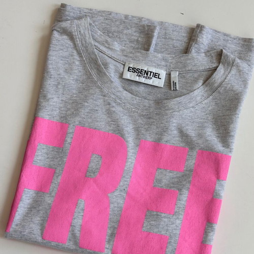 Essential Antwerp T-shirt like new, gray with pink logo, size S/M