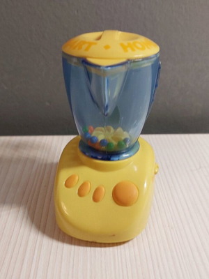 Bebecca wind-up mini children's blender in good condition