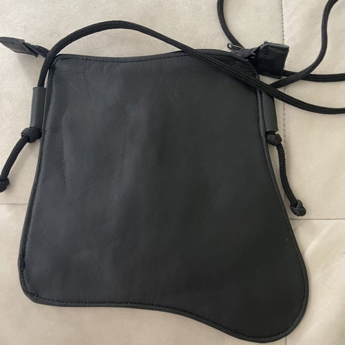 Vintage leather crossbody bag Artwear like new, black