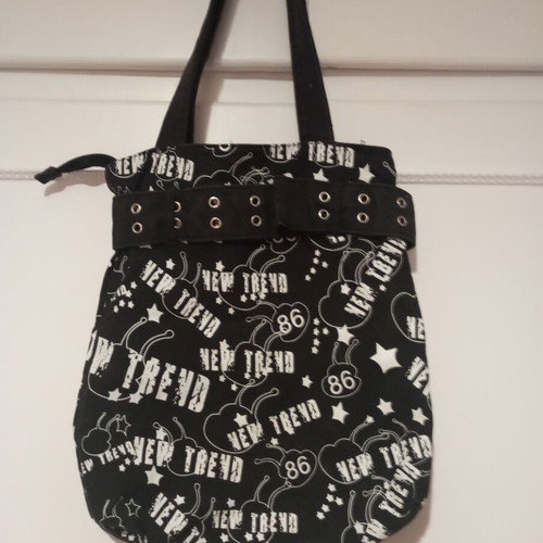 Canvas shoulder bag used, black and white