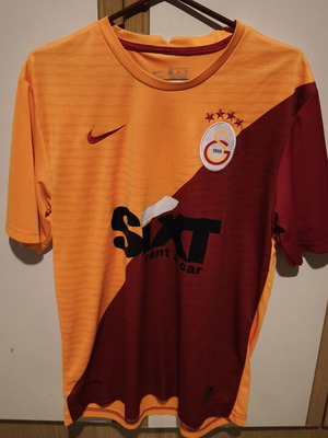 Galatasaray Jersey like new, size large