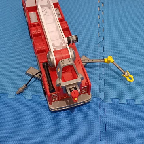 Fire truck 65cm like new
