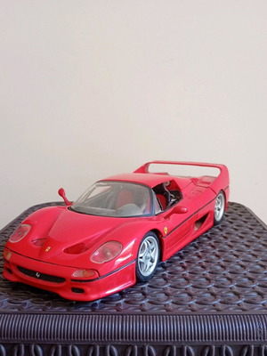 Ferrari F50 Shell Maisto 1/18 metal model like new with opening doors