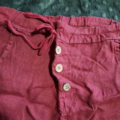 Bordeaux shorts small like new