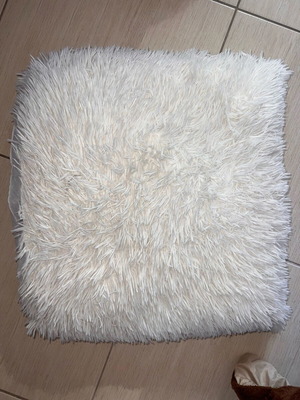 Fluffy white pillow like new
