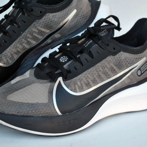 Nike Zoom Gravity athletic shoes like new, size 38, black