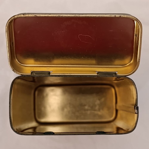 Lucky Strike vintage style metal tobacco box used reproduction