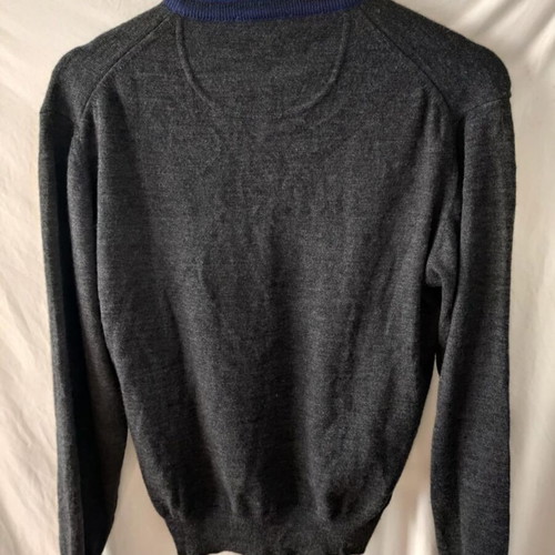 Koan men's V-neck knitted sweater gray new, size S