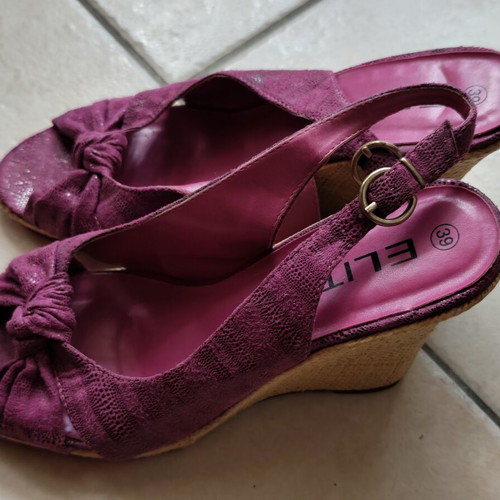 Elite platform sandals size 39, like new, purple