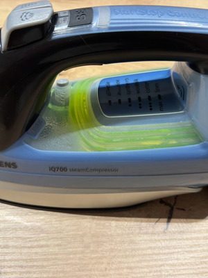 Σίδερο ατμού Siemens IQ7000 σαν καινούργιο, 3200W, τιτανίου
