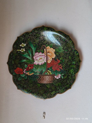 Cloisonné plate like new, 30 cm with classic Japanese design