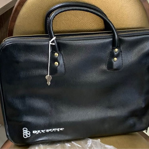 Leather bag Olympic Airways like new, 44x33cm