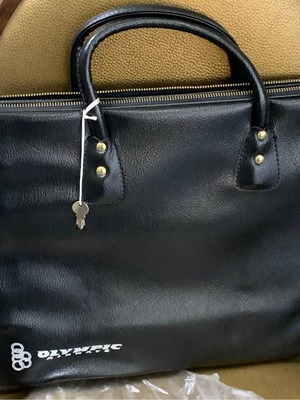 Leather bag Olympic Airways like new, 44x33cm