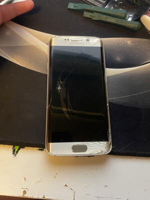 Samsung S6 Edge phone for parts, used