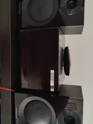 Samsung MM-E320 micro Hi-Fi system, black