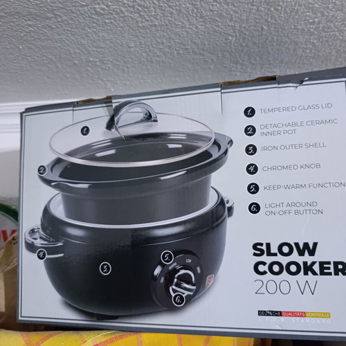 Slow cooker like new