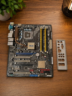 ASUS P5B Deluxe motherboard for LGA775 socket