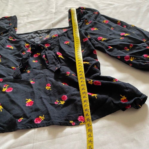 Floral top Miss Selfridge size 36/S used, black multicolor