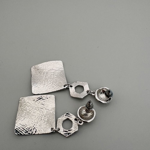 Dangling silver earrings new