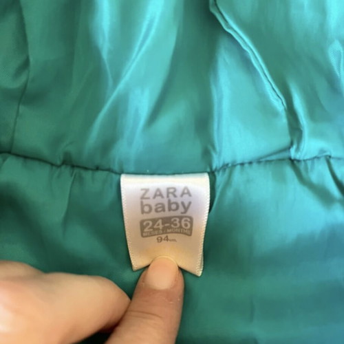 Zara sleeveless children's vest like new, age 2-3 years