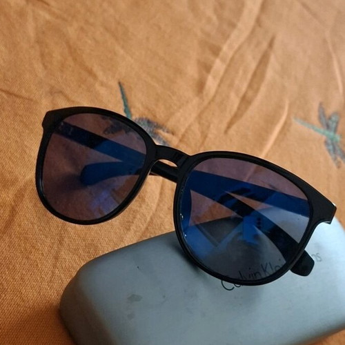 Calvin Klein Jeans Sunglasses like new, black acetate frame