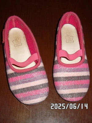 Winter ballerinas used size 31 pink multicolor