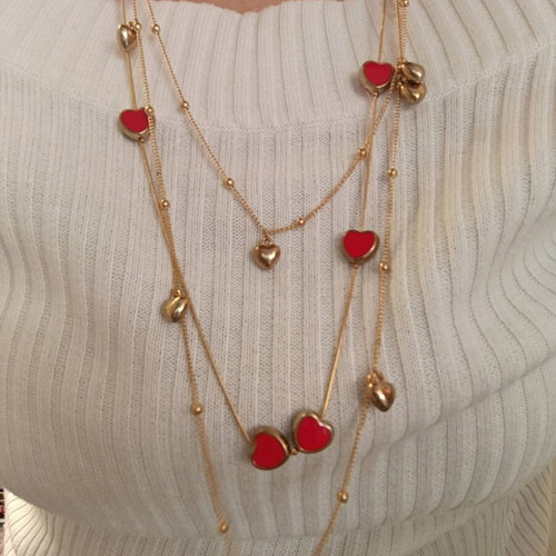 Women's triple necklace like new, red and gold