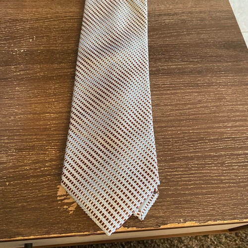 Giorgio Armani tie 100% silk like new