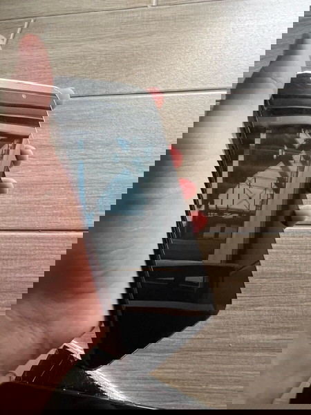 εκθεσιακο iphone